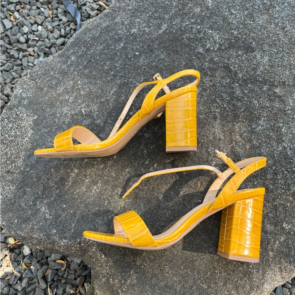 Lulus Harper Crocodile Embossed Sandals - Picture 7 of 9